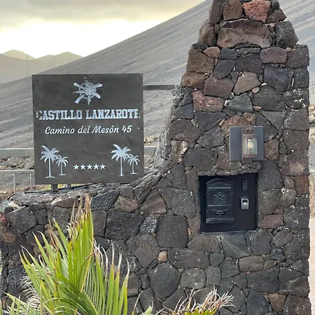 公寓 Castillo Lanzarote Bentley - Luxury -sleep In A Volcanic Cave *