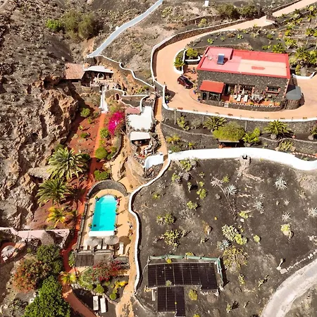 Castillo Lanzarote Bentley - Luxury -sleep In A Volcanic Cave 蒂亚斯