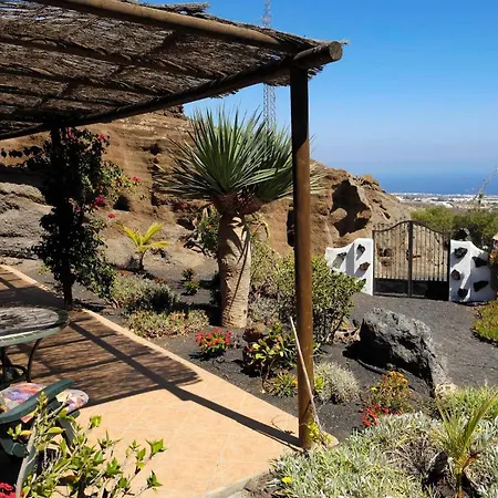 公寓 Castillo Lanzarote Bentley - Luxury -sleep In A Volcanic Cave *